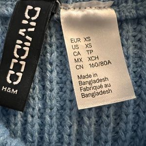 Cropped sweater
